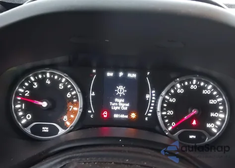 2018 Jeep Renegade Latitude 4X4 из США, поврежденный, VIN ZACCJBBB5JPG84608